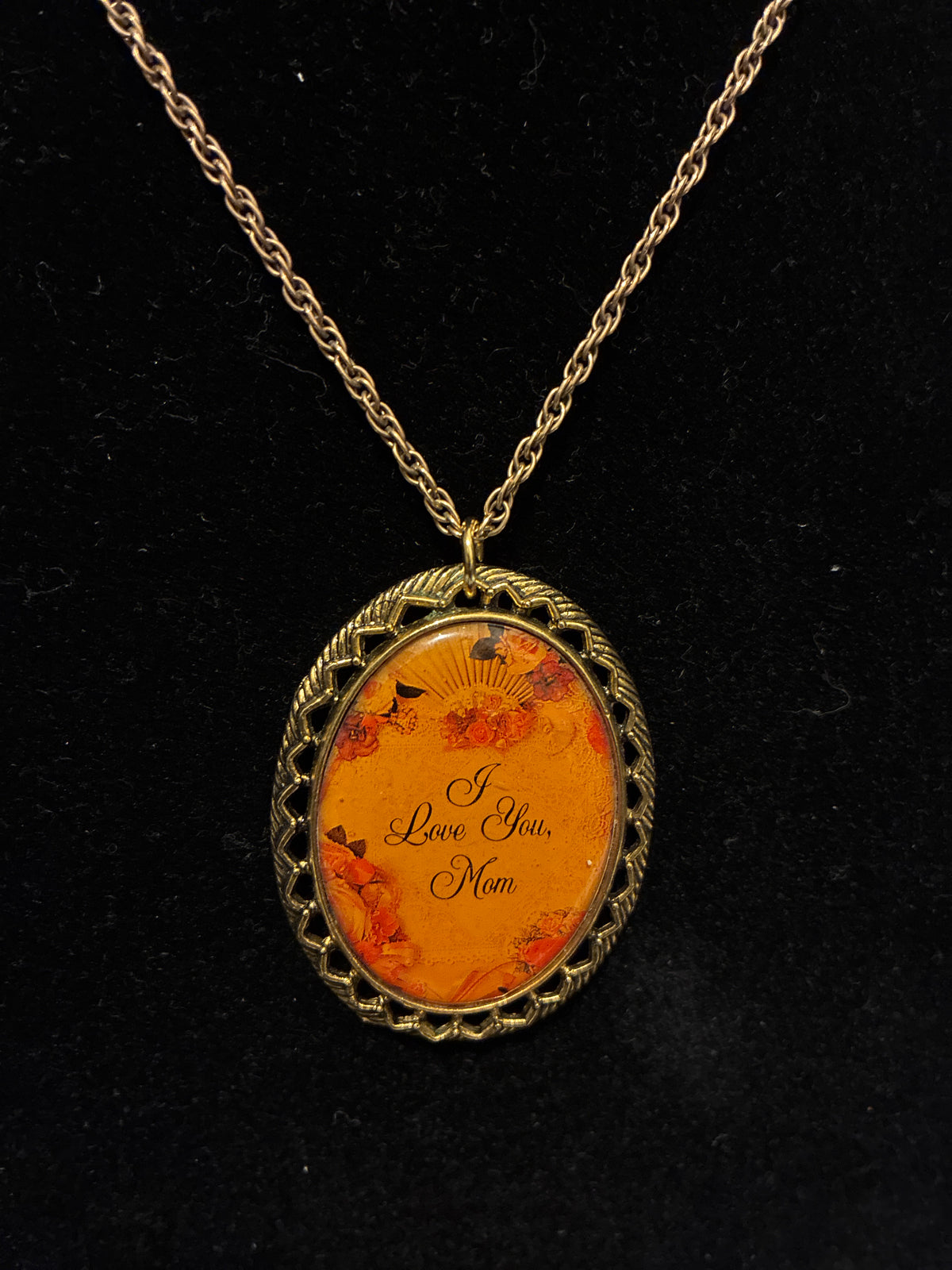 Vintage Gold Tone Necklace and Charm