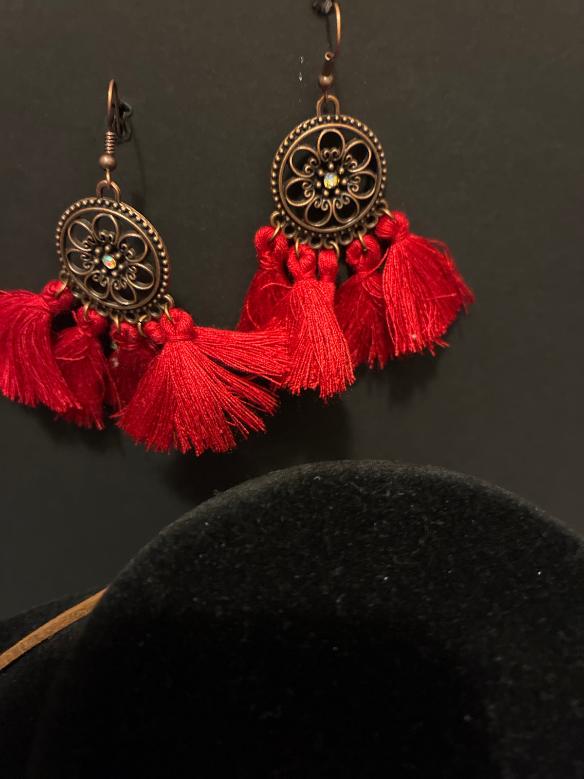 Earrings and Adjustable Necklace in Tassel Style